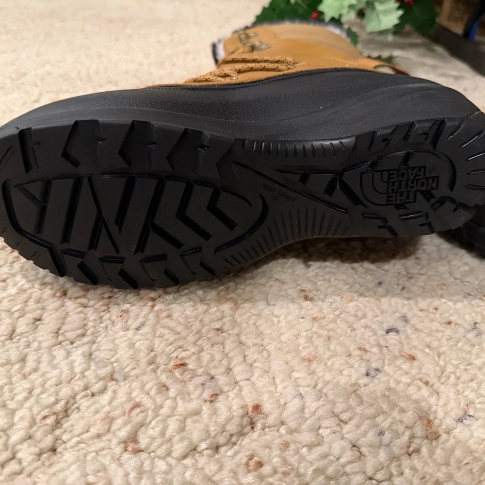 The North‎ Face Brown and Black Winter Boots Ladies Size 11 NEW In Box